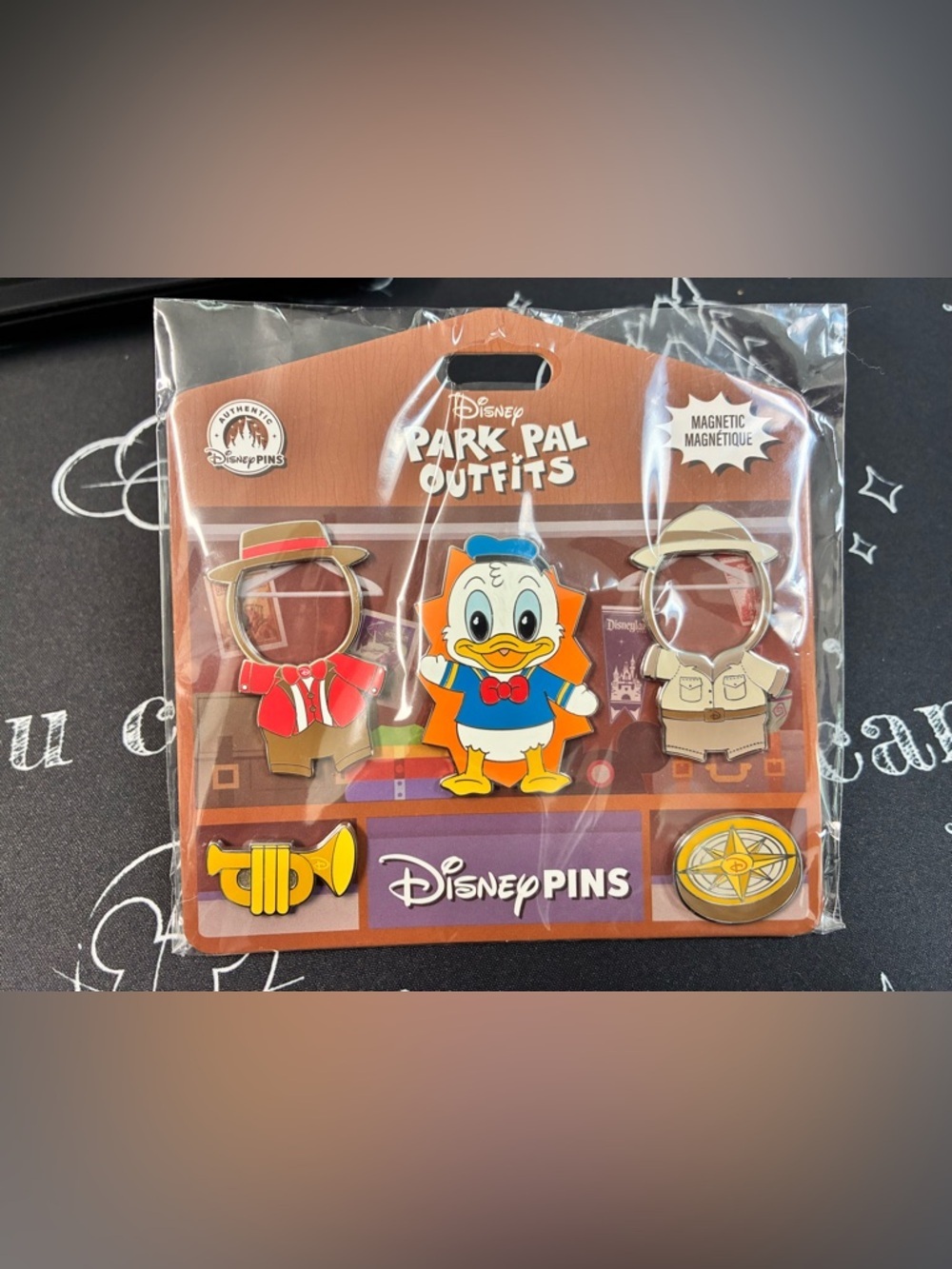 Disney Donald Duck Park Pal Pin Set